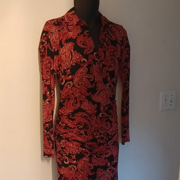 NWT Tommy Hilfiger Red and Black Paisley Long Sleeve Dress - Picture 4 of 11